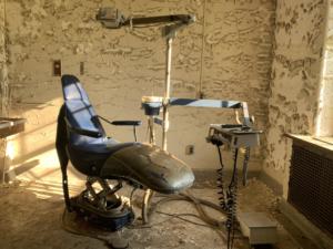 Dentist chair